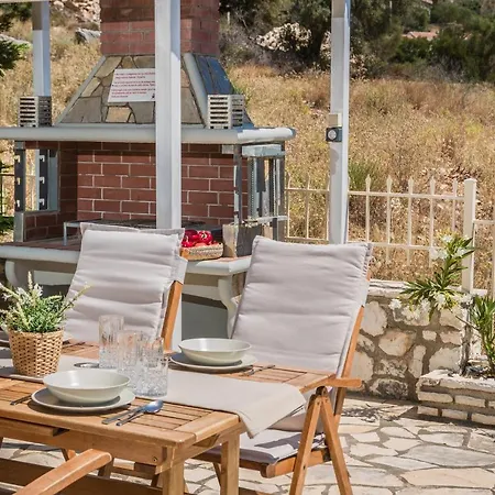 Irida Villa Agia Efimia