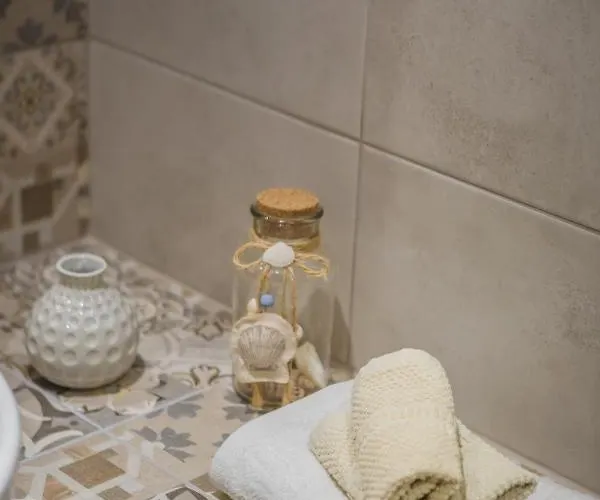 Irida Βίλα Αγία Ευφημία