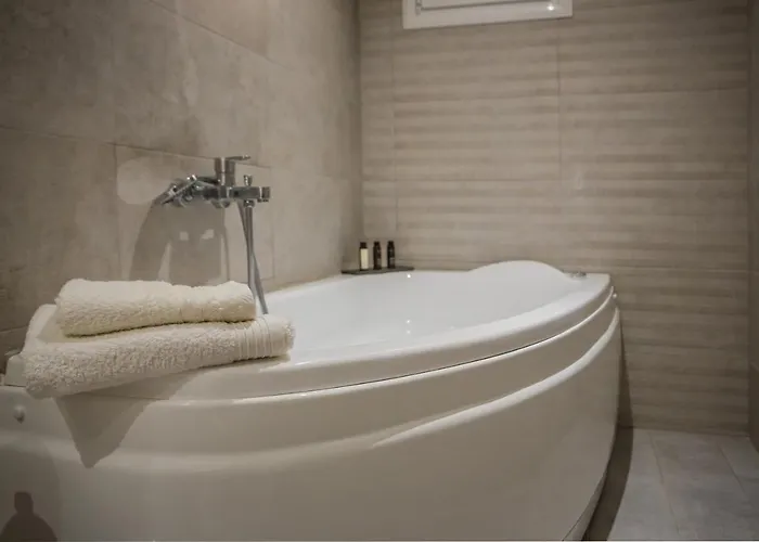 Irida Βίλα Αγία Ευφημία