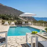 Irida Villa